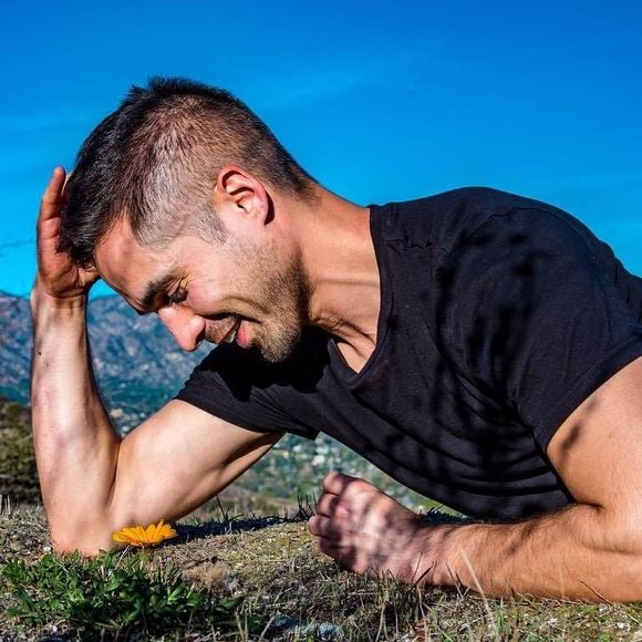 Meet your Posher, Ruben - Picture 1 of 1